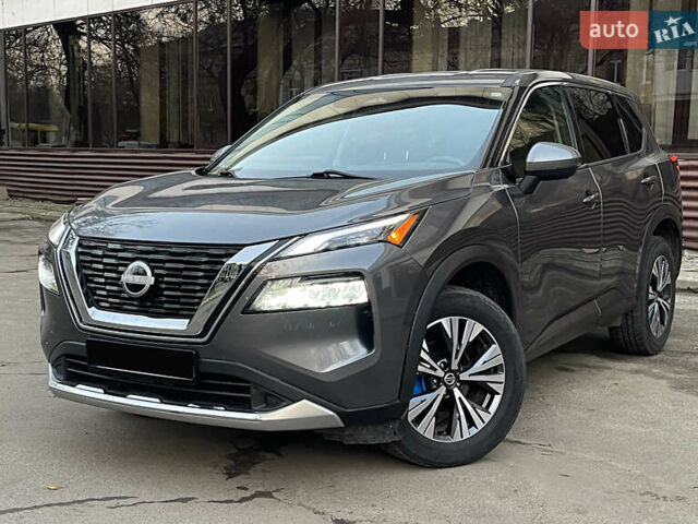 Серый Ниссан Rogue, объемом двигателя 2.49 л и пробегом 151 тыс. км за 19990 $, фото 1 на Automoto.ua