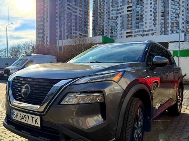 Серый Ниссан Rogue, объемом двигателя 2.5 л и пробегом 93 тыс. км за 21900 $, фото 1 на Automoto.ua