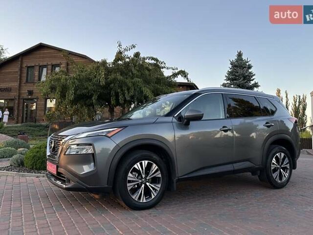 Сірий Ніссан Rogue, об'ємом двигуна 2.5 л та пробігом 144 тис. км за 21599 $, фото 1 на Automoto.ua