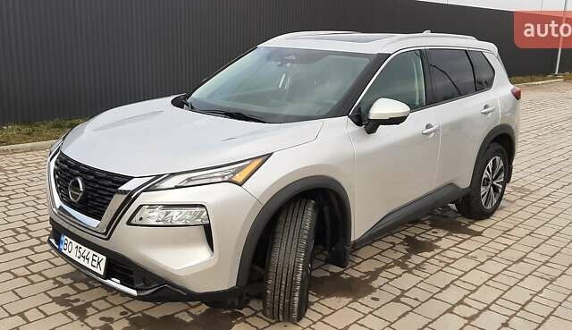 Серый Ниссан Rogue, объемом двигателя 2.5 л и пробегом 46 тыс. км за 29000 $, фото 1 на Automoto.ua