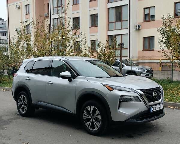 Серый Ниссан Rogue, объемом двигателя 2.49 л и пробегом 122 тыс. км за 21500 $, фото 1 на Automoto.ua