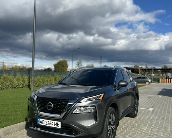 Сірий Ніссан Rogue, об'ємом двигуна 2.49 л та пробігом 105 тис. км за 22500 $, фото 1 на Automoto.ua