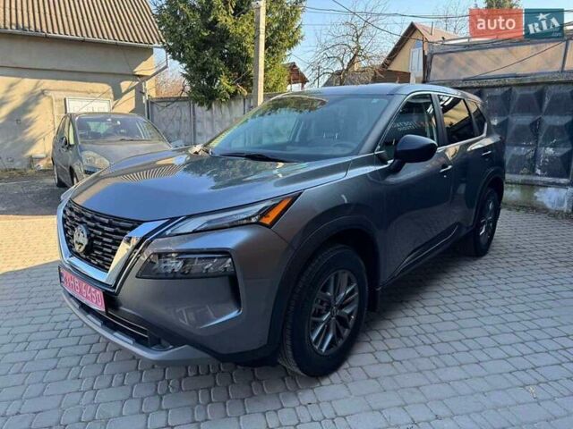 Серый Ниссан Rogue, объемом двигателя 1.5 л и пробегом 26 тыс. км за 19200 $, фото 1 на Automoto.ua