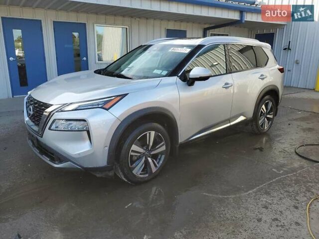 Серый Ниссан Rogue, объемом двигателя 1.5 л и пробегом 170 тыс. км за 6300 $, фото 1 на Automoto.ua