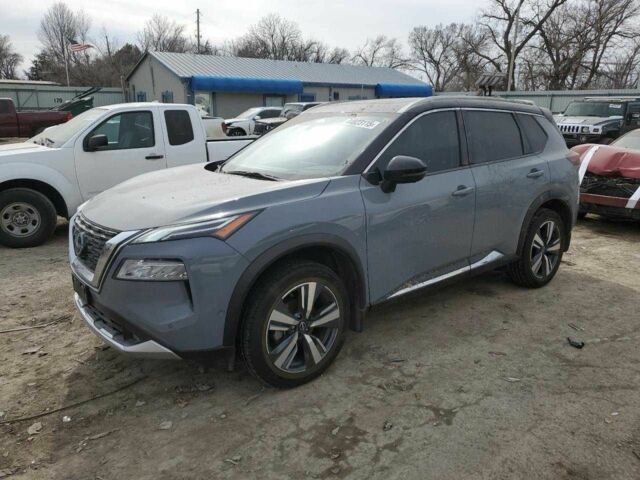 Серый Ниссан Rogue, объемом двигателя 1.5 л и пробегом 52 тыс. км за 11000 $, фото 1 на Automoto.ua