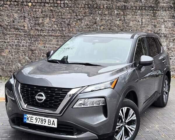Серый Ниссан Rogue, объемом двигателя 1.5 л и пробегом 40 тыс. км за 18499 $, фото 1 на Automoto.ua