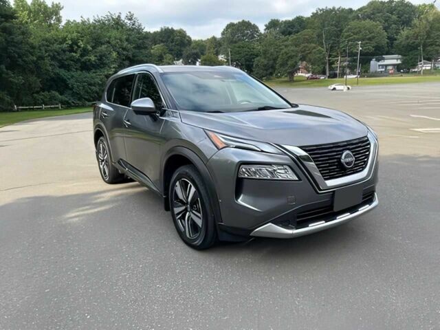 Сірий Ніссан Rogue, об'ємом двигуна 1.5 л та пробігом 19 тис. км за 12400 $, фото 1 на Automoto.ua