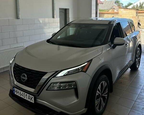 Сірий Ніссан Rogue, об'ємом двигуна 1.5 л та пробігом 62 тис. км за 22000 $, фото 1 на Automoto.ua