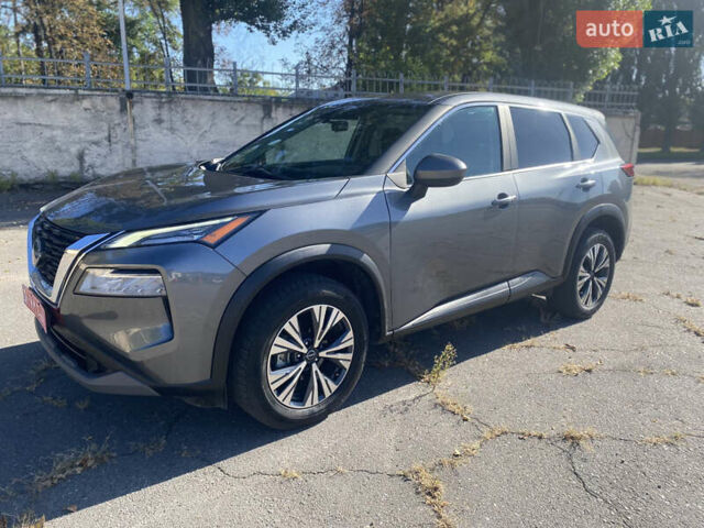 Серый Ниссан Rogue, объемом двигателя 1.5 л и пробегом 91 тыс. км за 22900 $, фото 1 на Automoto.ua