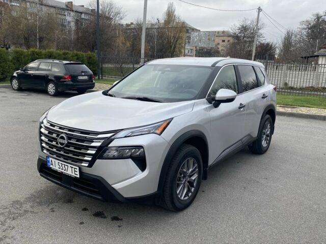 Сірий Ніссан Rogue, об'ємом двигуна 1.5 л та пробігом 6 тис. км за 26100 $, фото 1 на Automoto.ua
