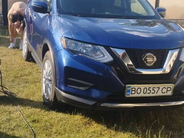 Синий Ниссан Rogue, объемом двигателя 2.5 л и пробегом 90 тыс. км за 17000 $, фото 1 на Automoto.ua