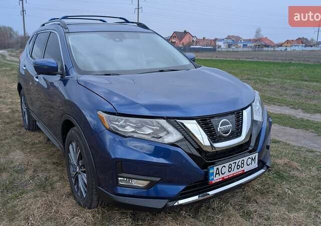 Синий Ниссан Rogue, объемом двигателя 2.49 л и пробегом 135 тыс. км за 15900 $, фото 1 на Automoto.ua