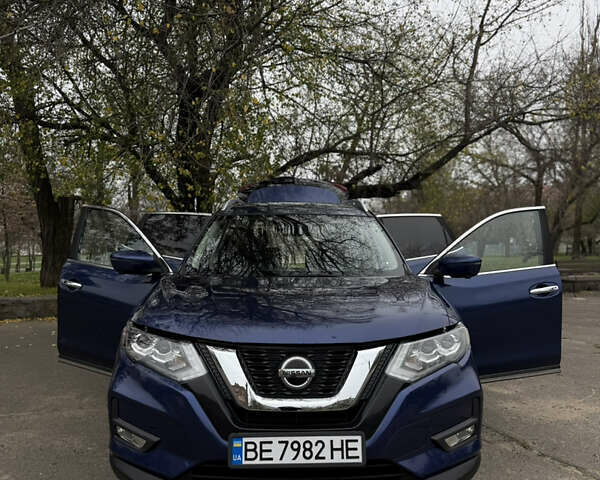 Синий Ниссан Rogue, объемом двигателя 2.49 л и пробегом 98 тыс. км за 17200 $, фото 1 на Automoto.ua