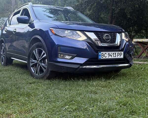 Синий Ниссан Rogue, объемом двигателя 2.49 л и пробегом 84 тыс. км за 16200 $, фото 1 на Automoto.ua