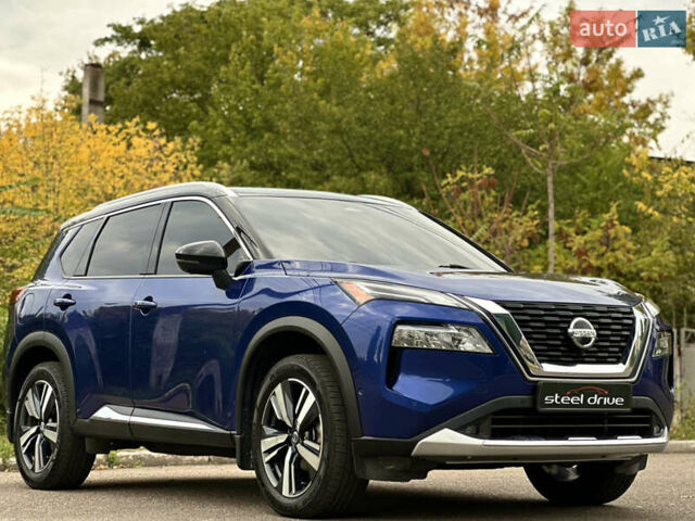 Синий Ниссан Rogue, объемом двигателя 2.49 л и пробегом 86 тыс. км за 28000 $, фото 1 на Automoto.ua