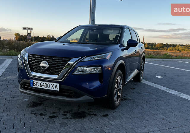 Синий Ниссан Rogue, объемом двигателя 1.5 л и пробегом 121 тыс. км за 19800 $, фото 1 на Automoto.ua