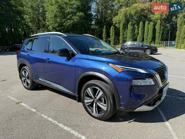 Синий Ниссан Rogue, объемом двигателя 1.5 л и пробегом 50 тыс. км за 27900 $, фото 1 на Automoto.ua