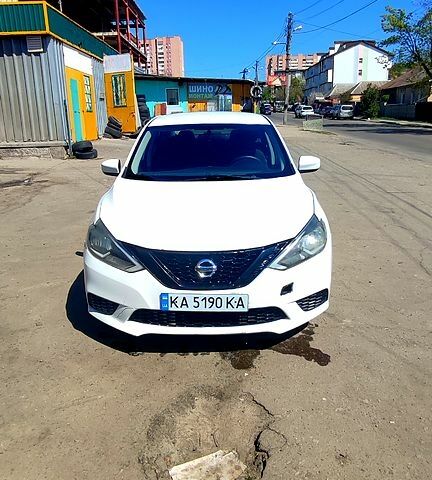 Белый Ниссан Сентра, объемом двигателя 1.8 л и пробегом 246 тыс. км за 7999 $, фото 1 на Automoto.ua