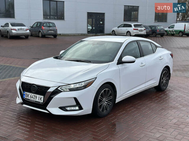 Белый Ниссан Сентра, объемом двигателя 2 л и пробегом 99 тыс. км за 12900 $, фото 1 на Automoto.ua