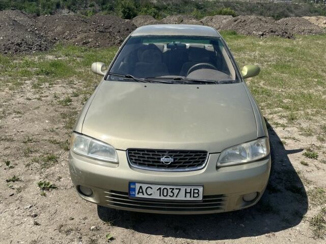 Бежевый Ниссан Сентра, объемом двигателя 1.8 л и пробегом 200 тыс. км за 1300 $, фото 1 на Automoto.ua
