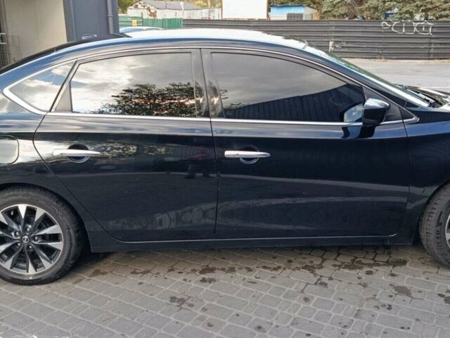 Черный Ниссан Сентра, объемом двигателя 1.8 л и пробегом 170 тыс. км за 10000 $, фото 1 на Automoto.ua