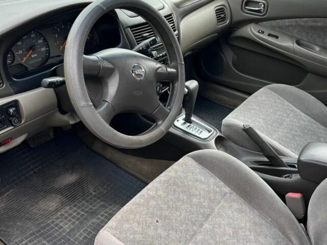 Серый Ниссан Сентра, объемом двигателя 0 л и пробегом 250 тыс. км за 2999 $, фото 1 на Automoto.ua