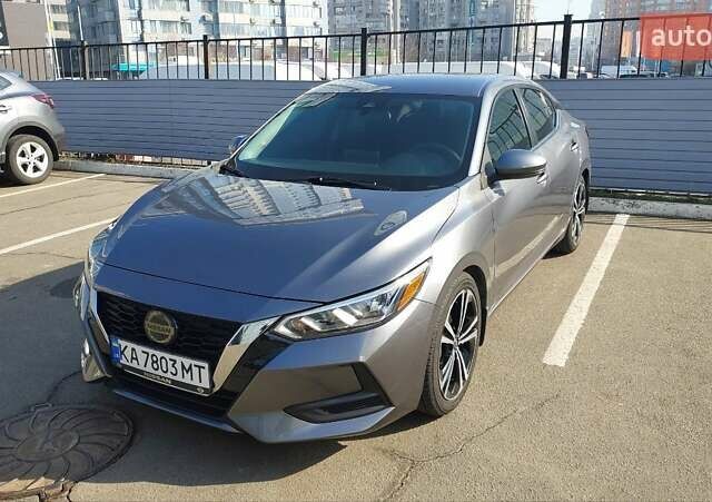 Серый Ниссан Сентра, объемом двигателя 2 л и пробегом 37 тыс. км за 17000 $, фото 1 на Automoto.ua