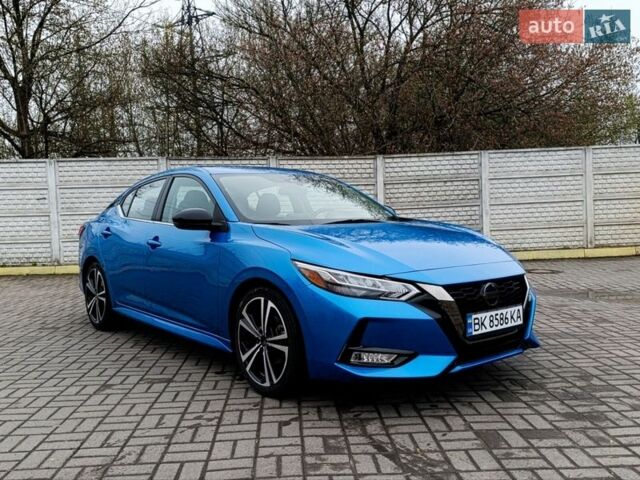 Синій Ніссан Сентра, об'ємом двигуна 2 л та пробігом 32 тис. км за 15750 $, фото 1 на Automoto.ua