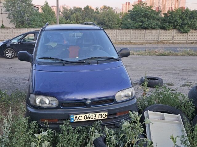 Синий Ниссан Серена, объемом двигателя 2 л и пробегом 400 тыс. км за 1188 $, фото 1 на Automoto.ua