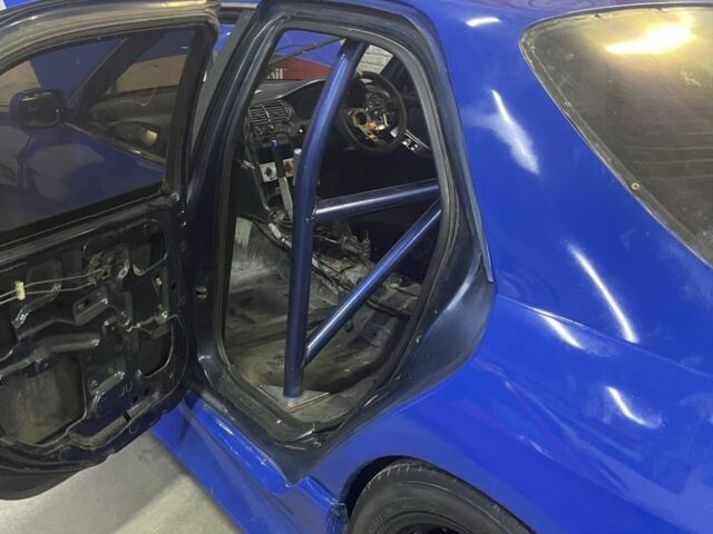 Синий Ниссан Скайлайн, объемом двигателя 2.5 л и пробегом 150 тыс. км за 5555 $, фото 1 на Automoto.ua