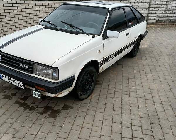 Белый Ниссан Санни, объемом двигателя 1.5 л и пробегом 376 тыс. км за 599 $, фото 1 на Automoto.ua