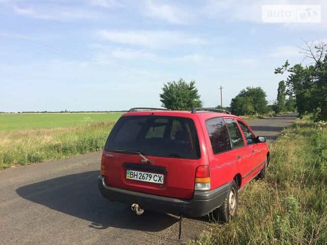 Червоний Ніссан Санні, об'ємом двигуна 2 л та пробігом 358 тис. км за 2500 $, фото 1 на Automoto.ua