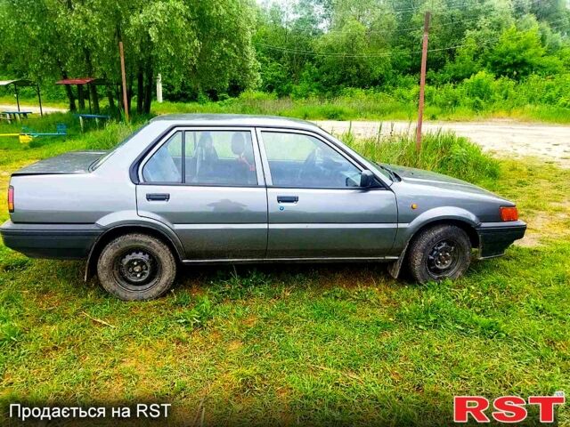 Серый Ниссан Санни, объемом двигателя 1.7 л и пробегом 100 тыс. км за 1500 $, фото 1 на Automoto.ua