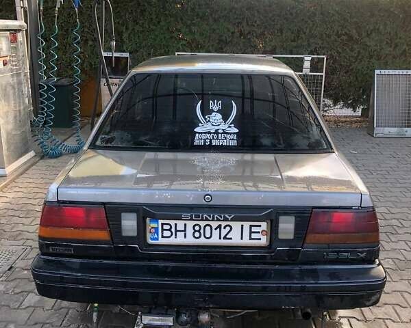 Серый Ниссан Санни, объемом двигателя 1.3 л и пробегом 100 тыс. км за 1350 $, фото 1 на Automoto.ua