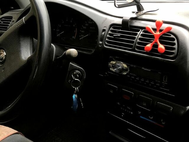 Серый Ниссан Санни, объемом двигателя 1.4 л и пробегом 0 тыс. км за 1250 $, фото 1 на Automoto.ua