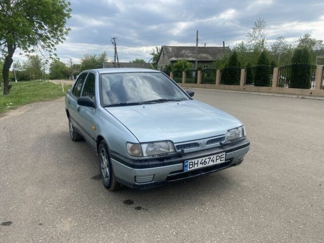 Серый Ниссан Санни, объемом двигателя 2 л и пробегом 400 тыс. км за 1000 $, фото 1 на Automoto.ua