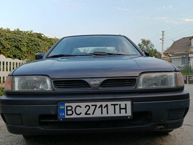 Серый Ниссан Санни, объемом двигателя 2 л и пробегом 317 тыс. км за 356 $, фото 1 на Automoto.ua