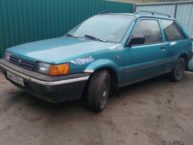 Синій Ніссан Санні, об'ємом двигуна 0 л та пробігом 300 тис. км за 250 $, фото 1 на Automoto.ua