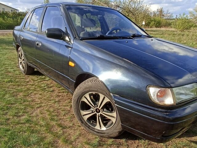 Синій Ніссан Санні, об'ємом двигуна 0 л та пробігом 500 тис. км за 1300 $, фото 1 на Automoto.ua