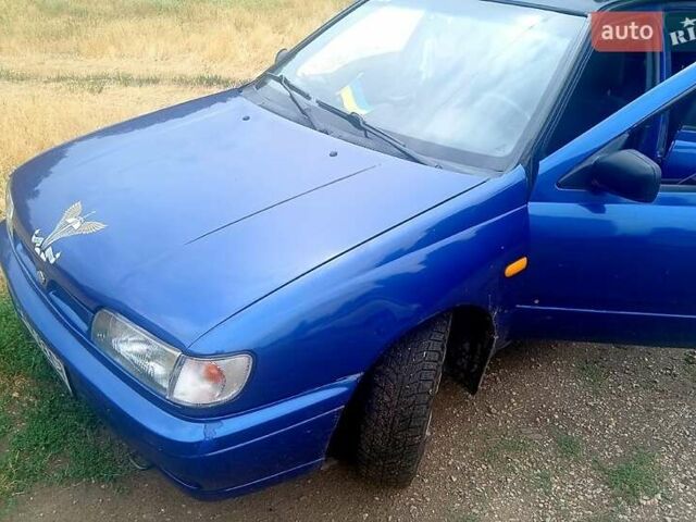 Синий Ниссан Санни, объемом двигателя 1.6 л и пробегом 500 тыс. км за 1700 $, фото 1 на Automoto.ua