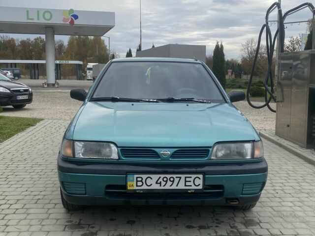 Зеленый Ниссан Санни, объемом двигателя 1.4 л и пробегом 580 тыс. км за 1250 $, фото 1 на Automoto.ua