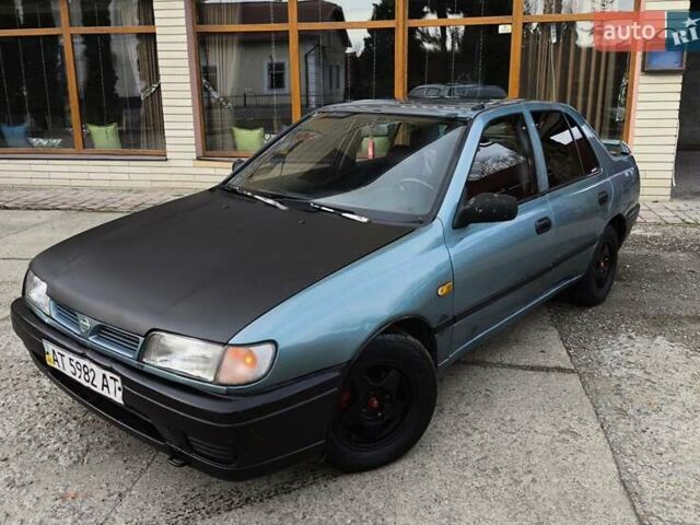 Зелений Ніссан Санні, об'ємом двигуна 1.4 л та пробігом 333 тис. км за 1644 $, фото 1 на Automoto.ua