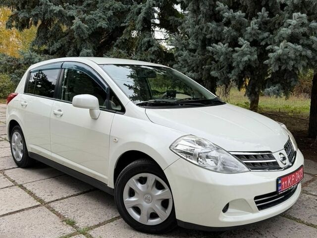 Білий Ніссан Тііда, об'ємом двигуна 1.6 л та пробігом 22 тис. км за 8700 $, фото 1 на Automoto.ua