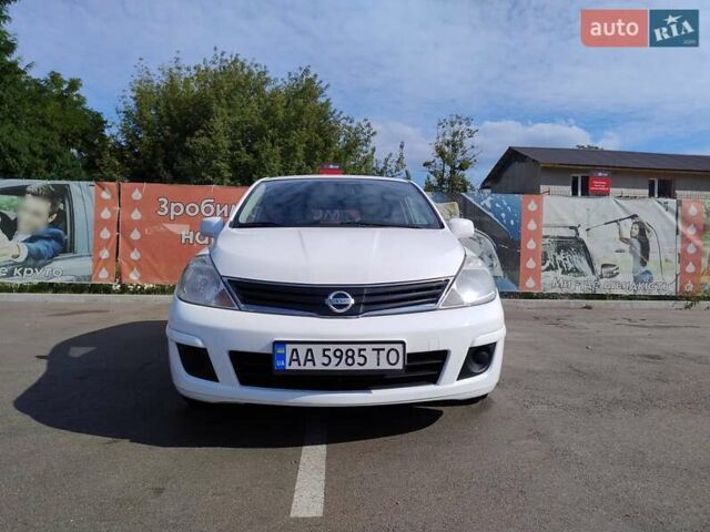 Білий Ніссан Тііда, об'ємом двигуна 1.6 л та пробігом 155 тис. км за 7200 $, фото 1 на Automoto.ua