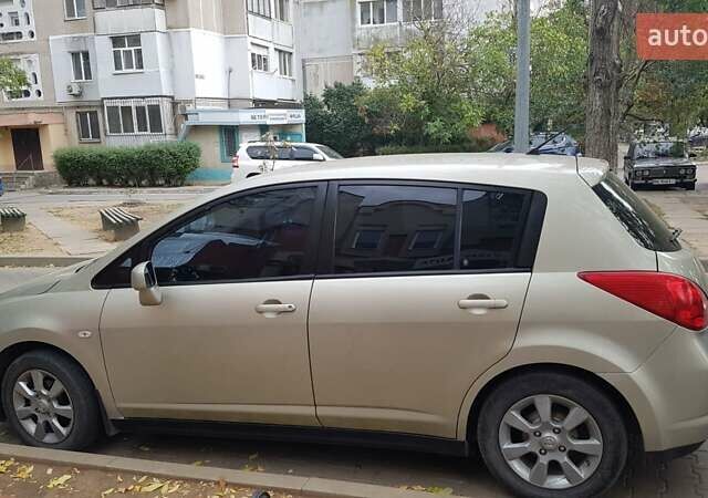 Бежевий Ніссан Тііда, об'ємом двигуна 1.6 л та пробігом 160 тис. км за 5700 $, фото 1 на Automoto.ua