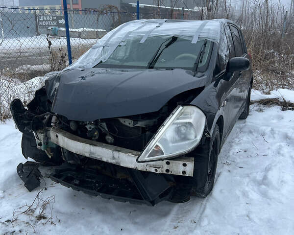 Чорний Ніссан Тііда, об'ємом двигуна 1.6 л та пробігом 180 тис. км за 2700 $, фото 1 на Automoto.ua
