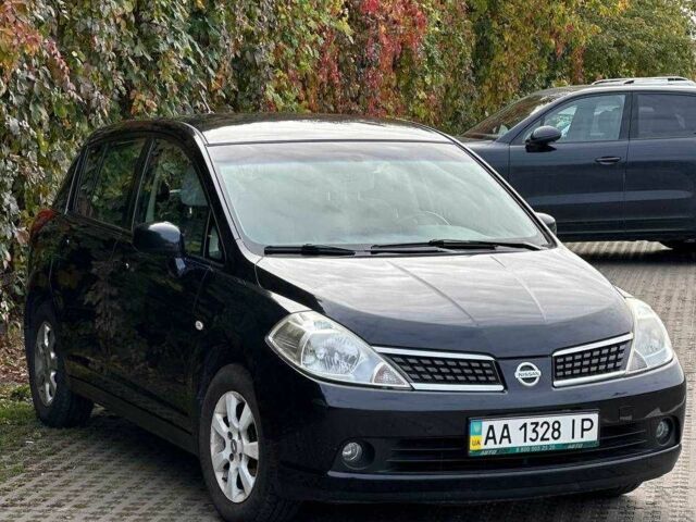 Черный Ниссан Тиида, объемом двигателя 1.6 л и пробегом 117 тыс. км за 7400 $, фото 1 на Automoto.ua