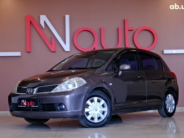 Фиолетовый Ниссан Тиида, объемом двигателя 1.6 л и пробегом 140 тыс. км за 6900 $, фото 1 на Automoto.ua