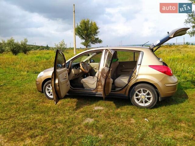 Коричневый Ниссан Тиида, объемом двигателя 1.6 л и пробегом 151 тыс. км за 5750 $, фото 1 на Automoto.ua