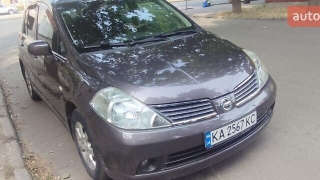 Коричневый Ниссан Тиида, объемом двигателя 1.6 л и пробегом 162 тыс. км за 6300 $, фото 1 на Automoto.ua